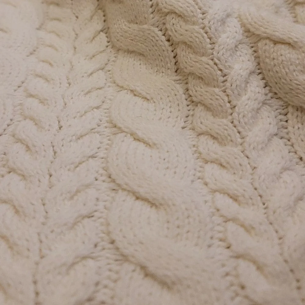Things Remembered Cream Heavy Cable Knit Sweater Throw - Alexis